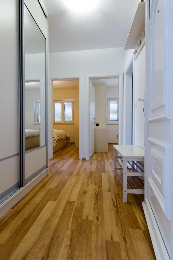 Apartman Orlando Zrnovo Ngoại thất bức ảnh