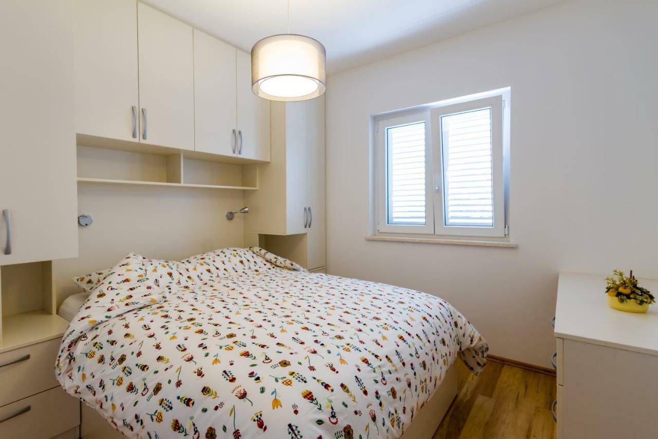 Apartman Orlando Zrnovo Ngoại thất bức ảnh