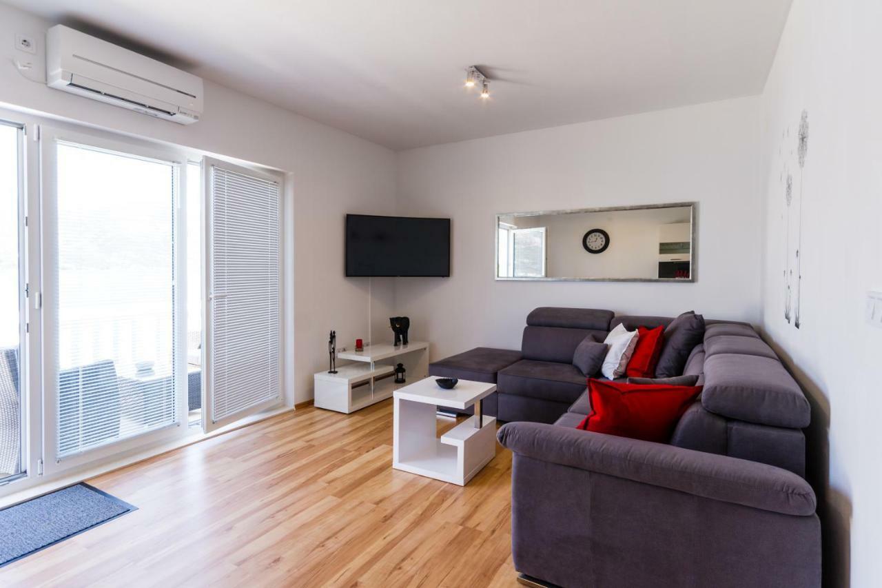 Apartman Orlando Zrnovo Ngoại thất bức ảnh